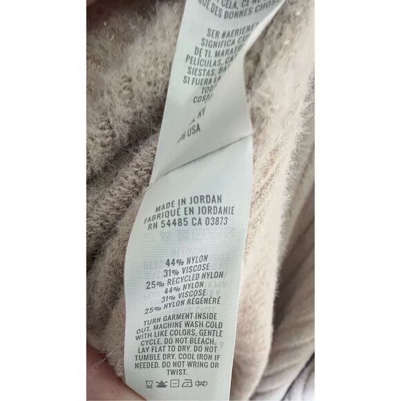 Aerie Blush Pink Oversized Fuzzy Long Sleeve Ribbed Sweater - Picture 5 of 5